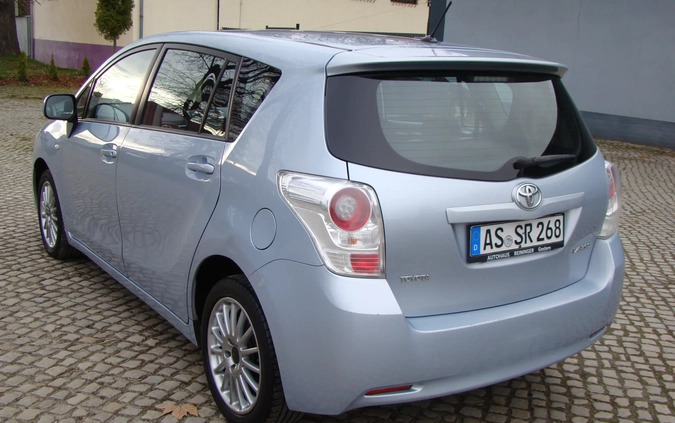 Toyota Verso cena 18900 przebieg: 258120, rok produkcji 2009 z Żerków małe 232